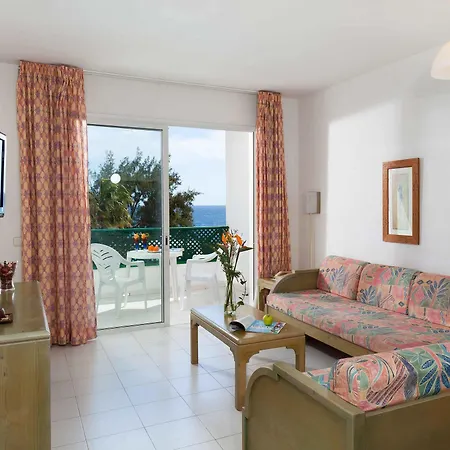 Blue Sea Apartment *