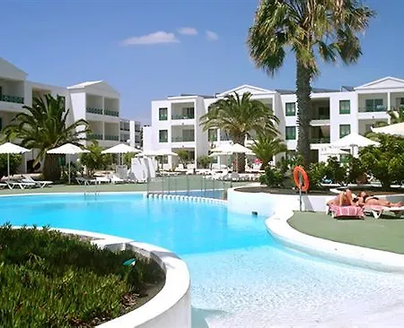 Blue Sea Apartment *