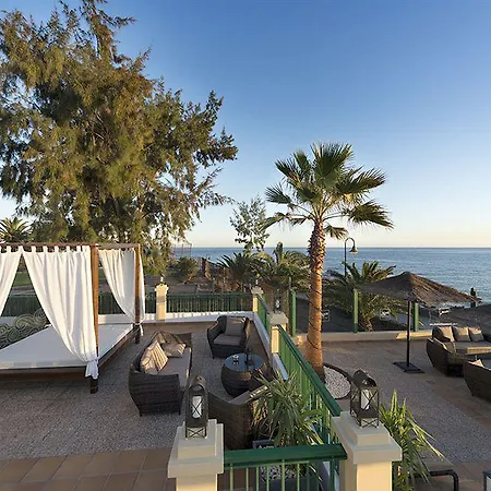 Blue Sea Apartment